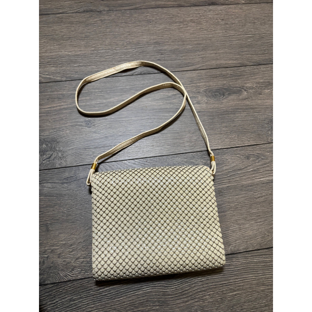 Victoria Place Purse Crossbody Bag Chainmail Mesh Enamel Magnetic Snap Ivory OS - Picture 5 of 13